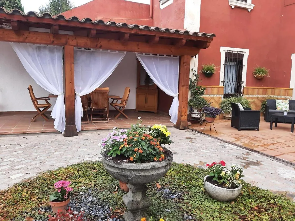 Guest house Habitaciones En Villa Coliving Masia Rural San Fausto de Campcentellas Spain