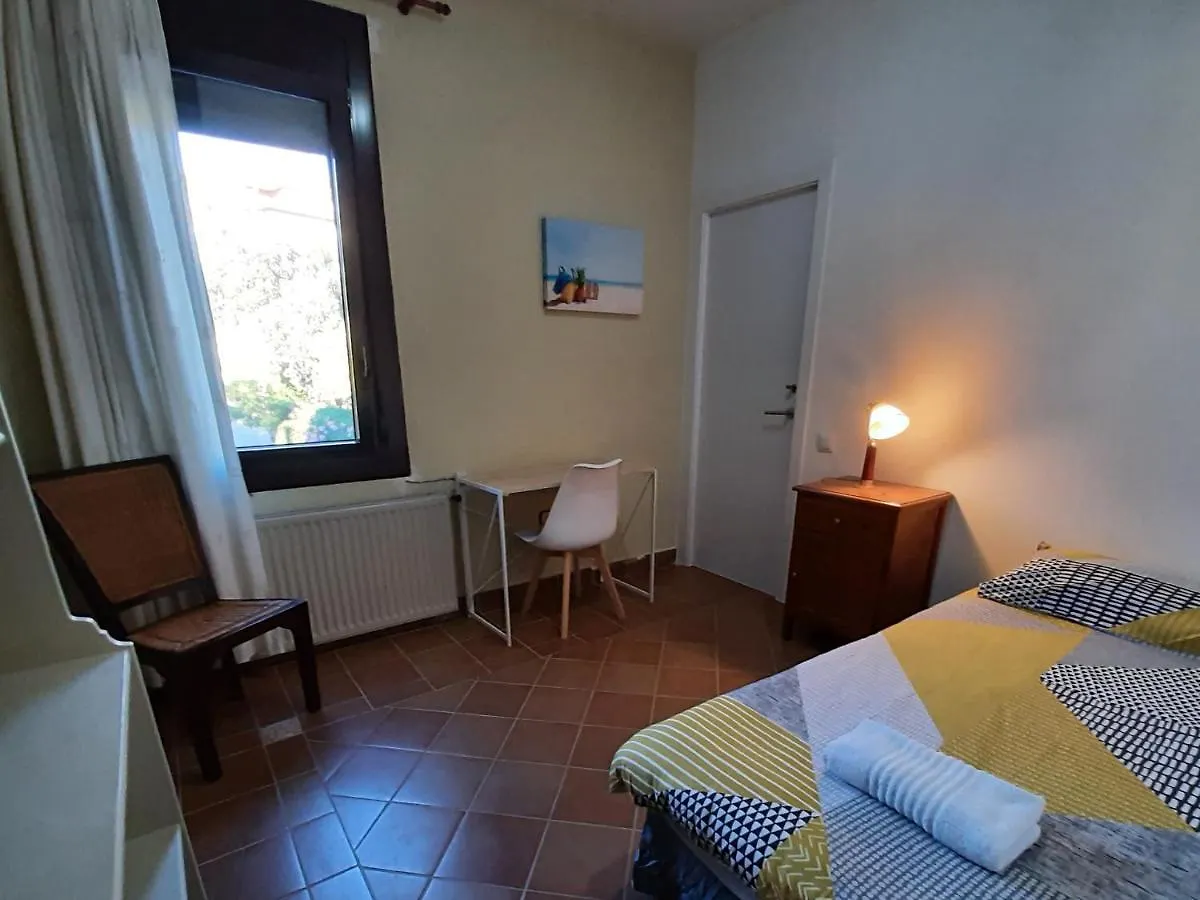 Guest house Habitaciones En Villa Coliving Masia Rural San Fausto de Campcentellas Spain